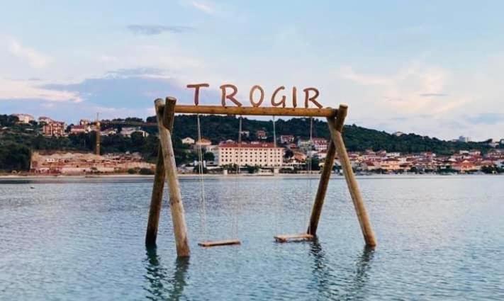 Kia Ora Apartment Trogir Luaran gambar